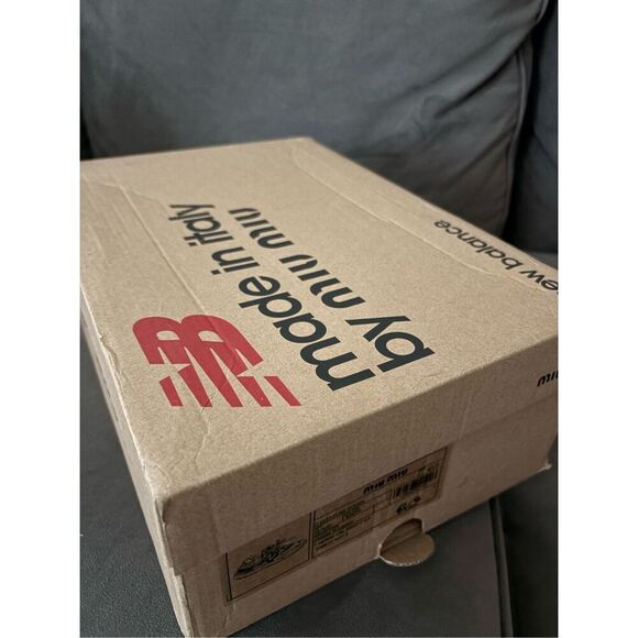 AUTHENTIC Miu Miu New Balance 574 White Freyed Corduroy Sneakers Womens Size 9 - Picture 2 of 5